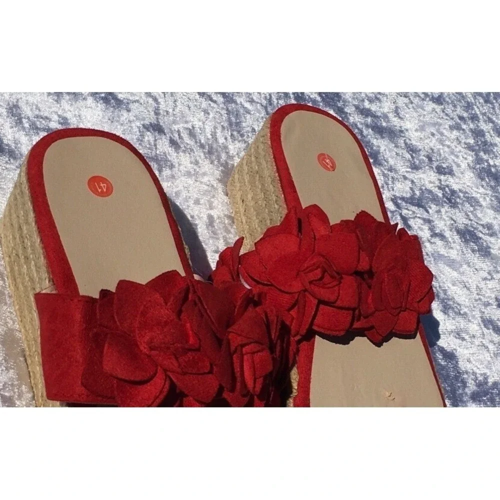 Red Floral‎ Platform Sandals With Espadrille Sole